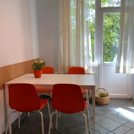 113 In With 2br And 2 Full Bath * Sofia