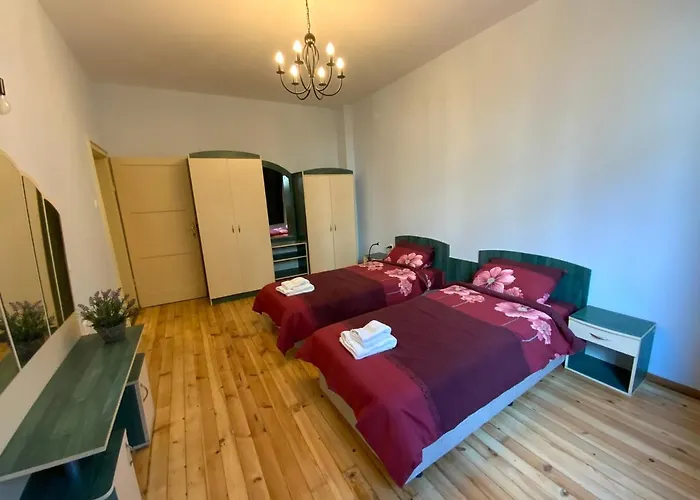 Lejlighed 113 In With 2br And 2 Full Bath