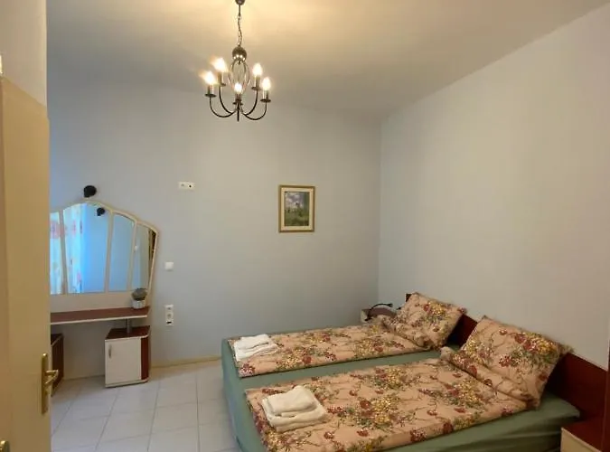 113 In With 2br And 2 Full Bath Lejlighed Sofia