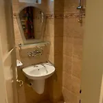 113 In With 2br And 2 Full Bath *