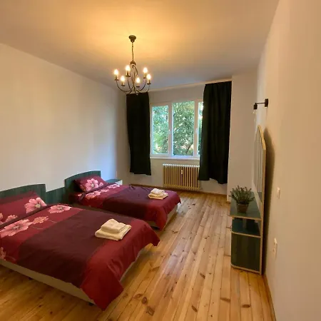 113 In With 2br And 2 Full Bath Appartement Sofia